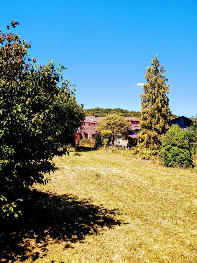 Hotel Chez Jul Bulligny Exterior foto