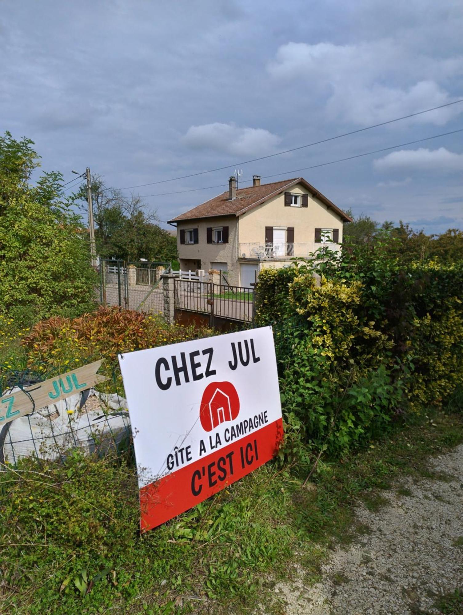 Hotel Chez Jul Bulligny Exterior foto